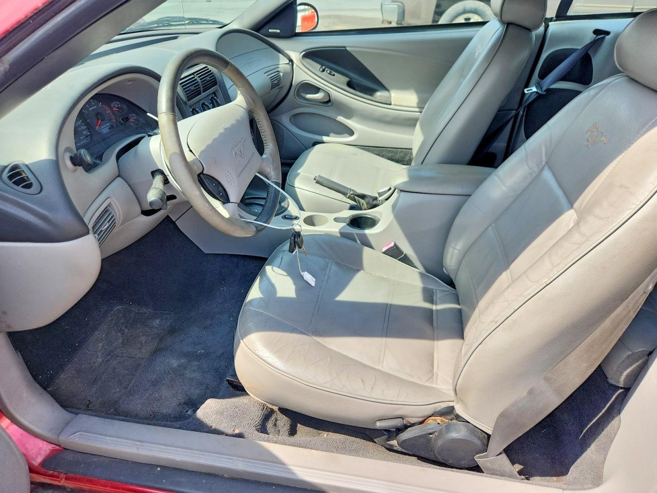 2004 Ford Mustang - Image 7