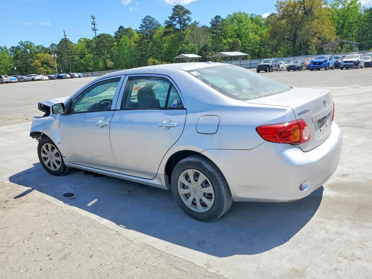 2010 Toyota Corolla Le - Фото 2