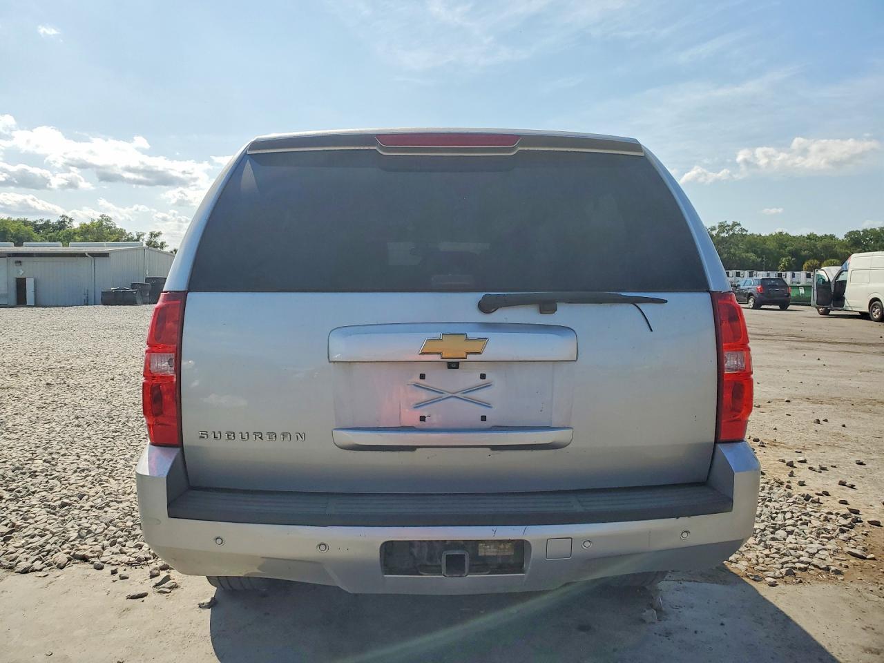 2013 Chevrolet Suburban K1500 Lt - Фото 6