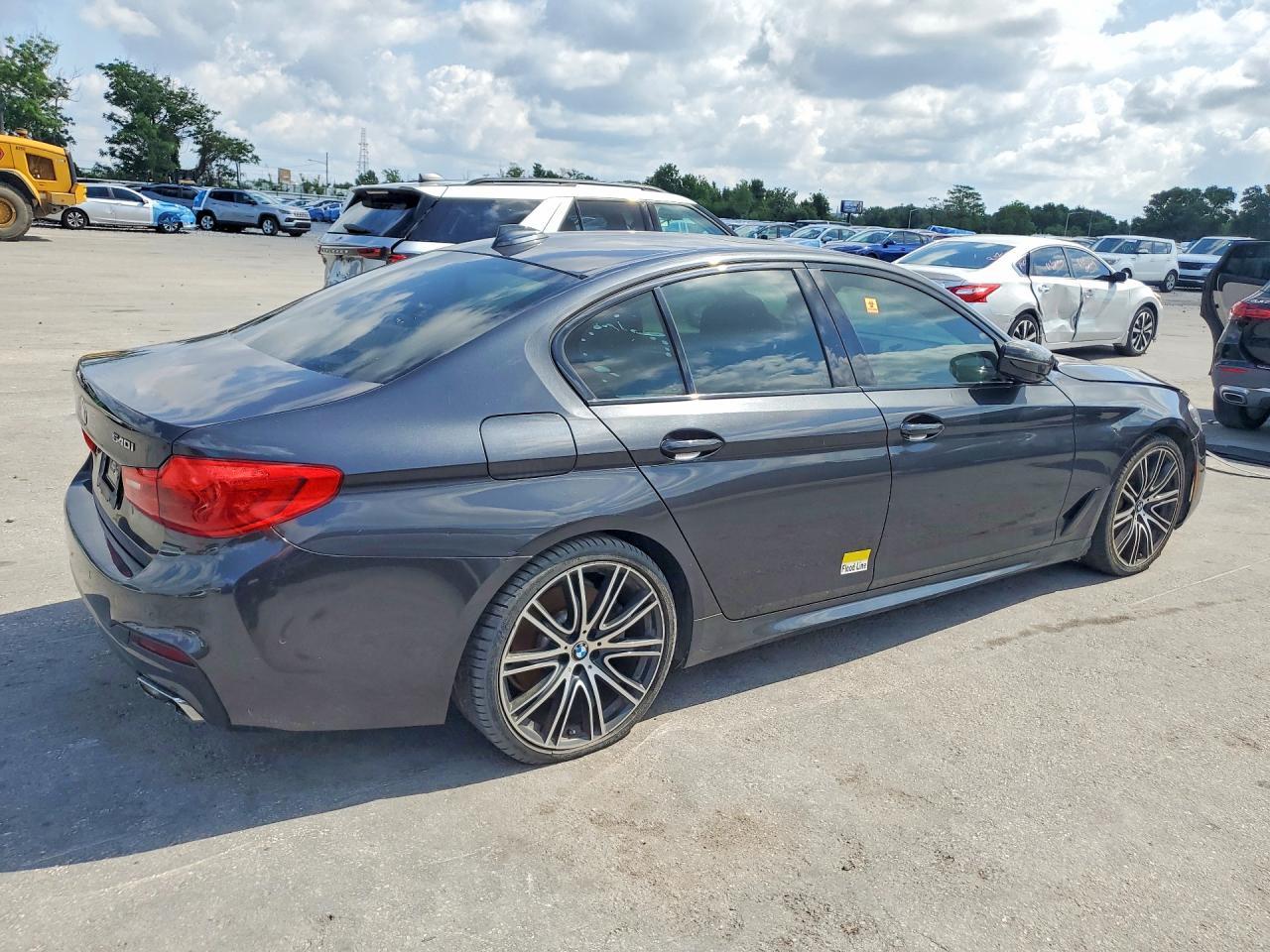 2019 BMW 540 I - Image 3