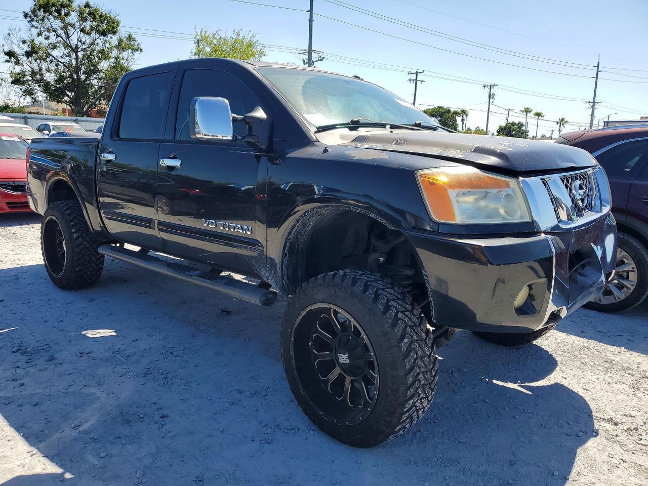 2011 Nissan Titan Sv - Фото 4