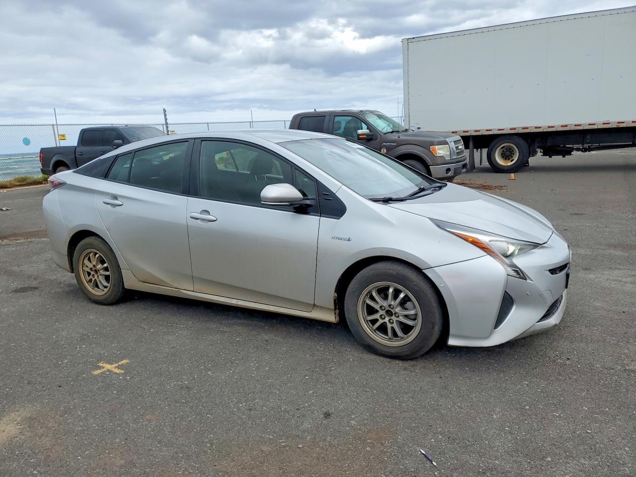 2018 Toyota Prius One - Фото 4