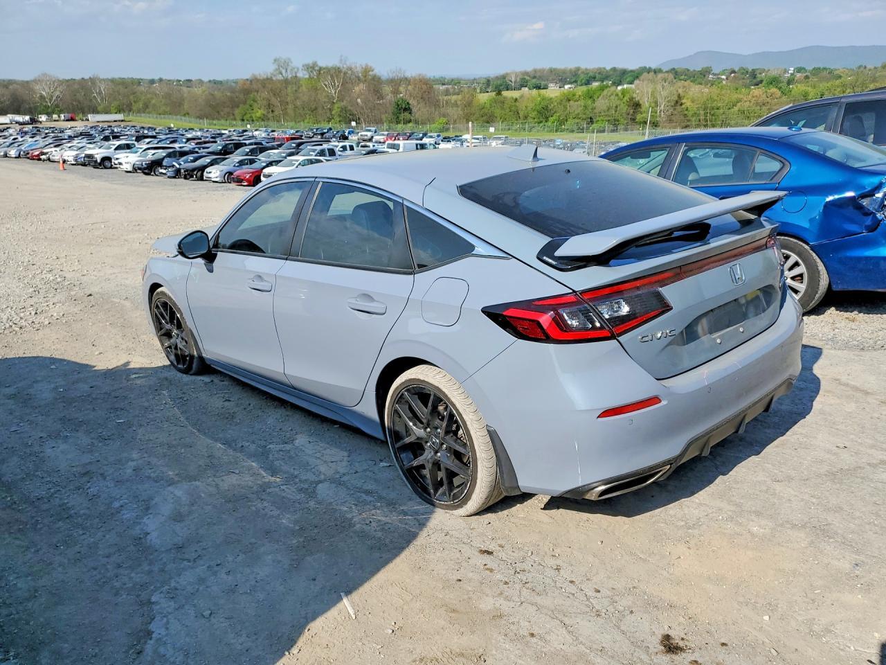 2022 Honda Civic Sport Touring - Фото 2