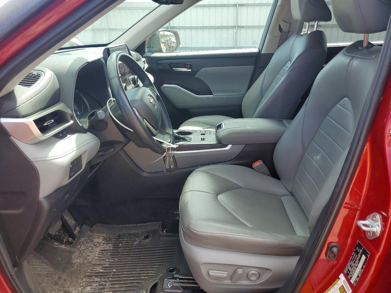 2023 Toyota Highlander Xle - Image 7