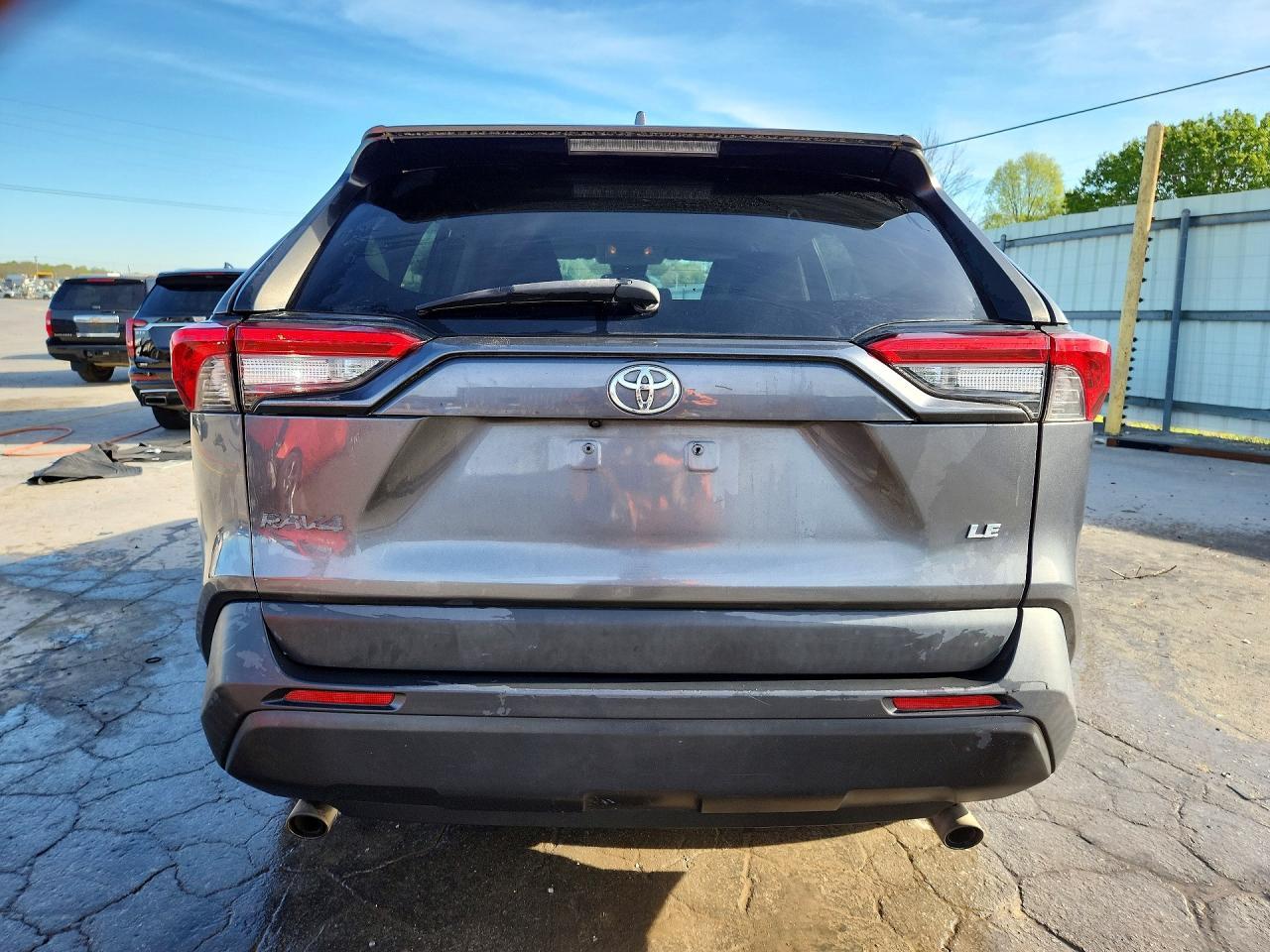 2021 Toyota Rav4 Le - Image 6