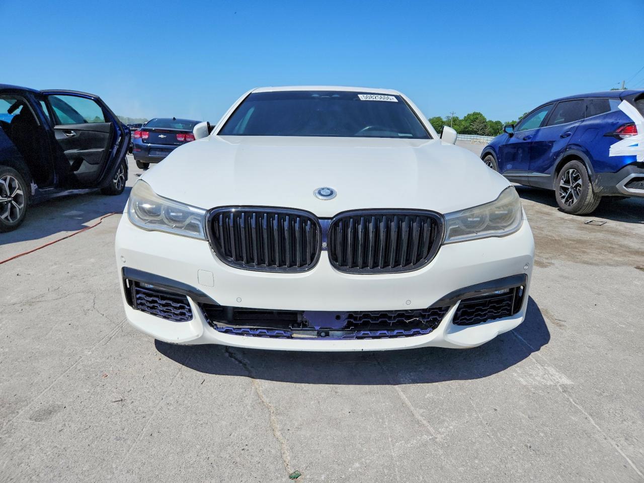 2016 BMW 750 Xi - Фото 5