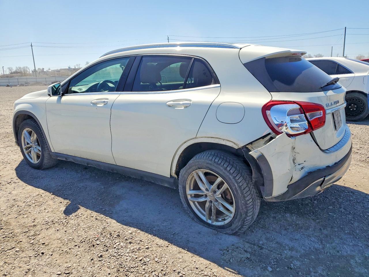 2017 Mercedes-Benz Gla 250 4Matic - Фото 2