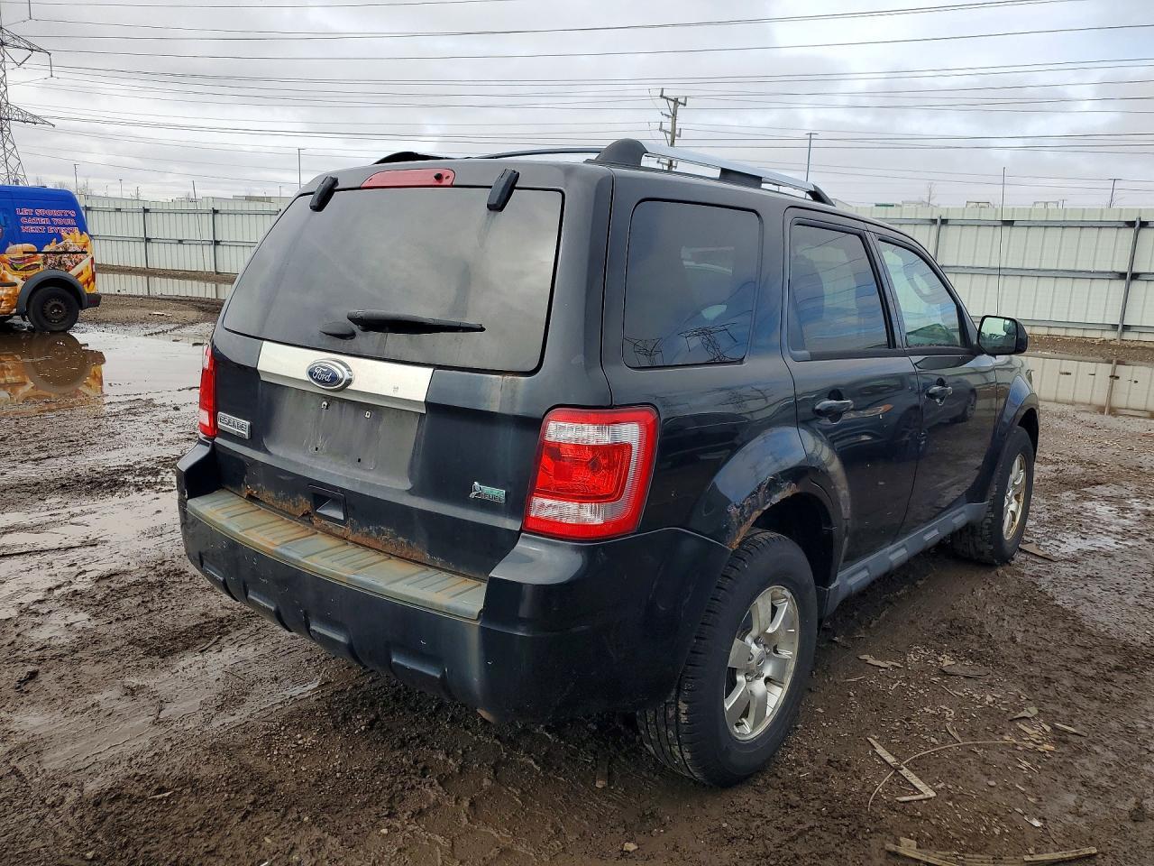 2011 Ford Escape - Фото 3