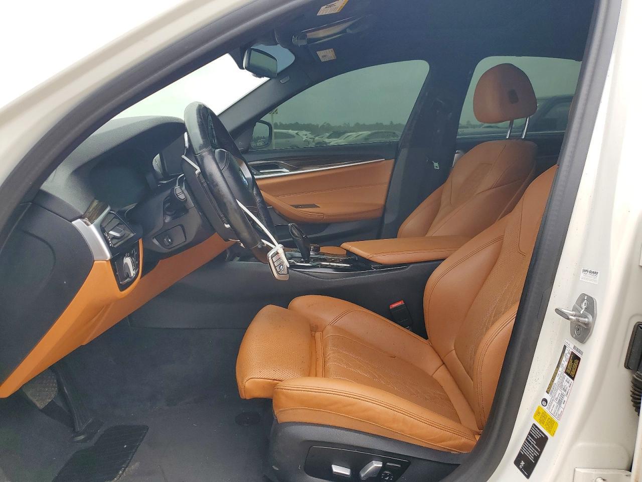 2022 BMW 530 I - Фото 7