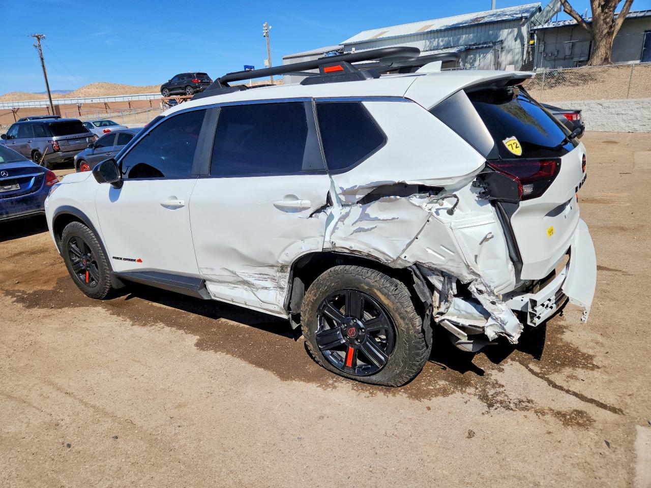 2025 Nissan Rogue Rock Creek - Фото 2