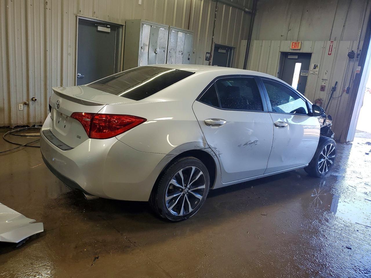 2018 Toyota Corolla Se - Image 3