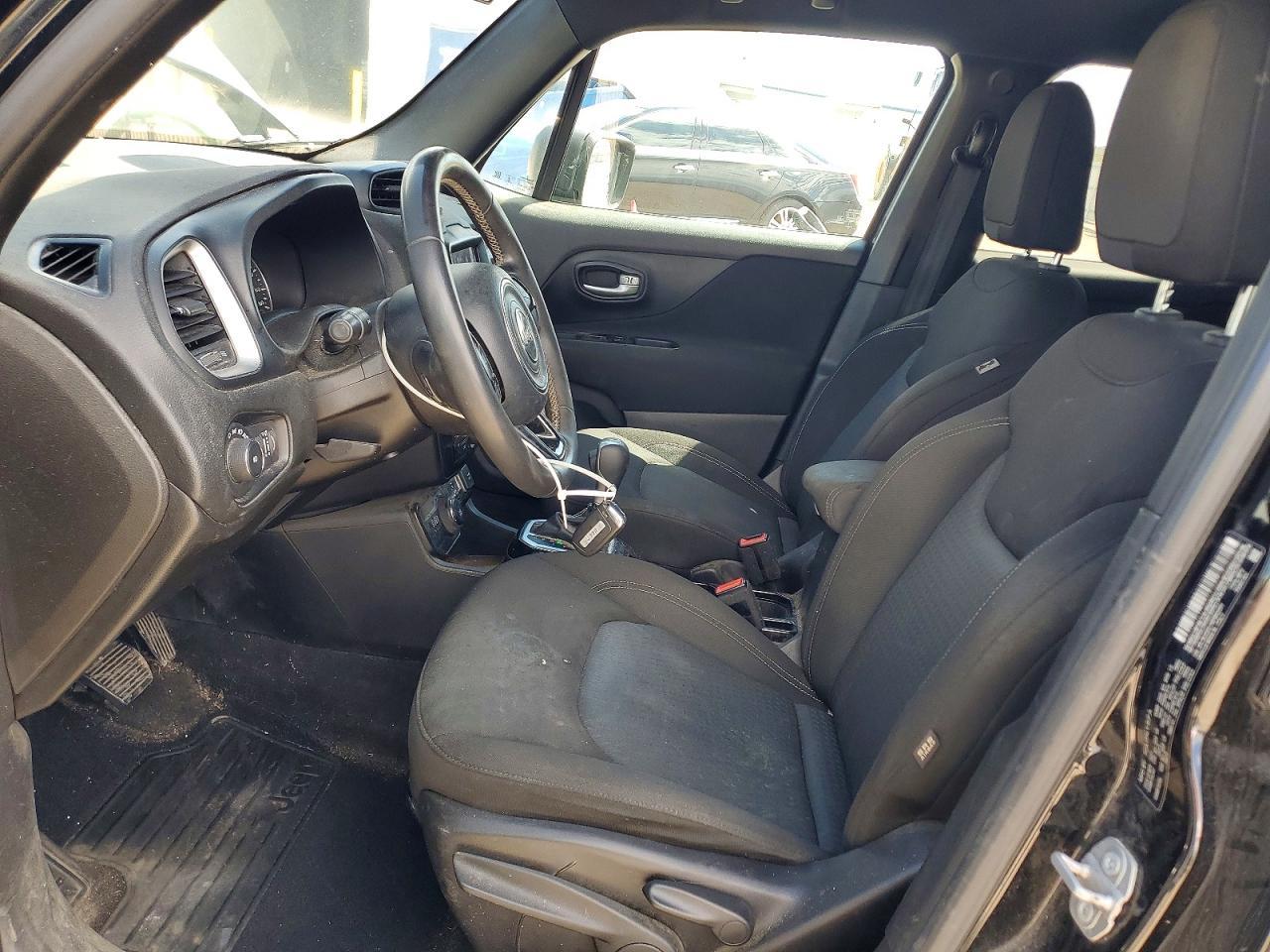 2021 Jeep Renegade Latitude - Image 7