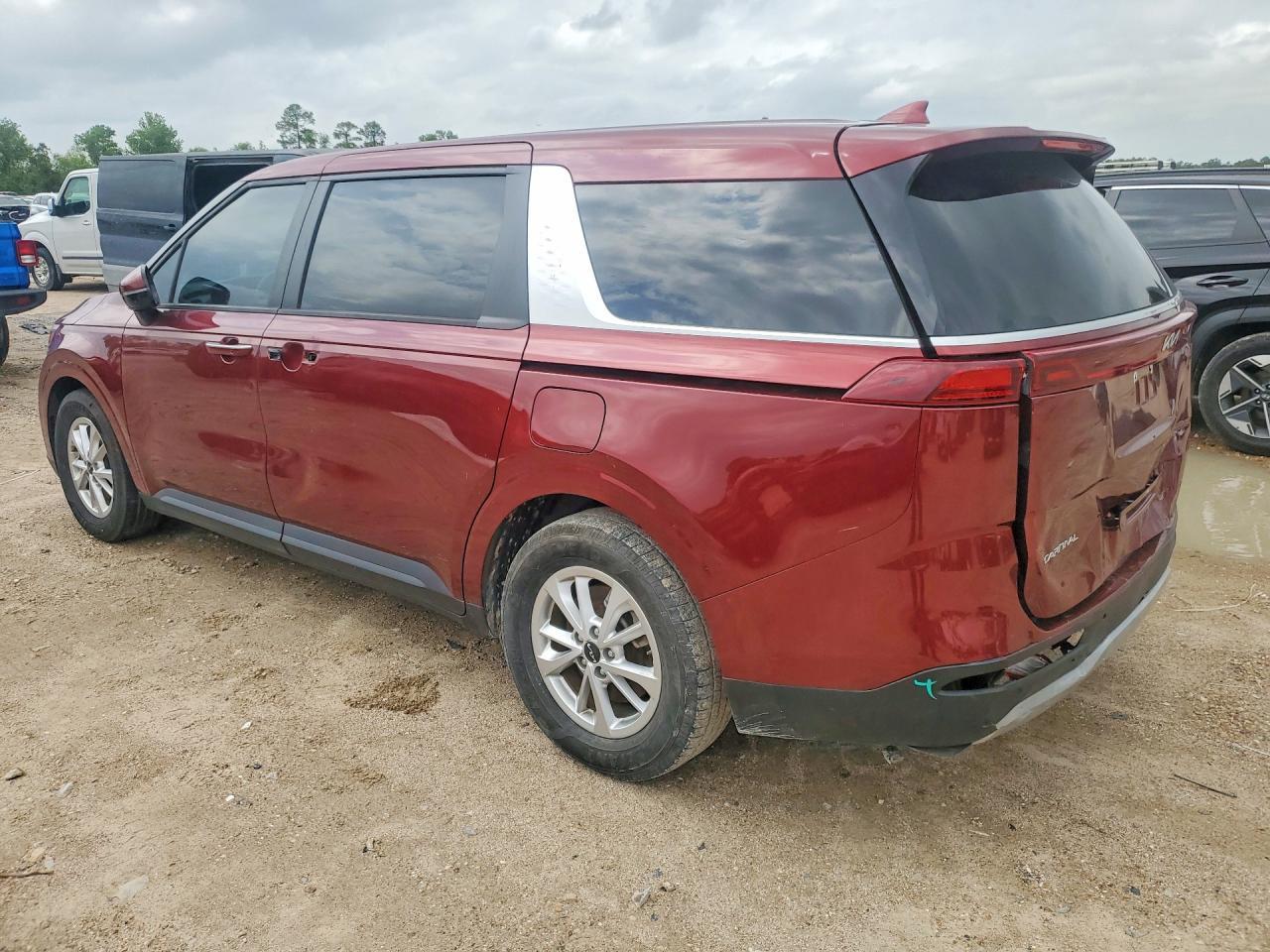 2023 Kia Carnival Lx - Фото 2