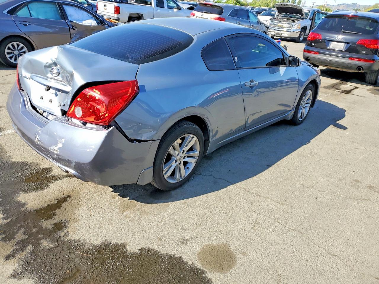 2012 Nissan Altima 2.5 S - Фото 3