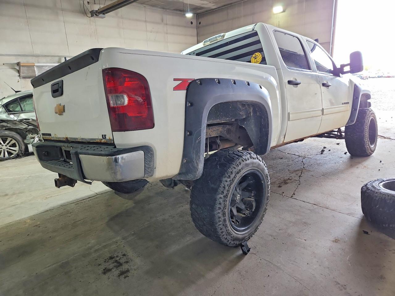2013 Chevrolet Silverado K1500 Lt - Image 3