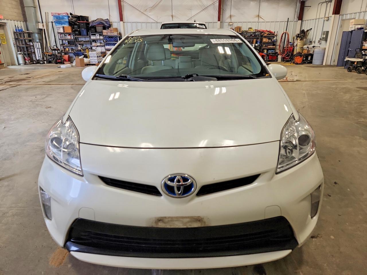 2015 Toyota Prius One - Фото 5