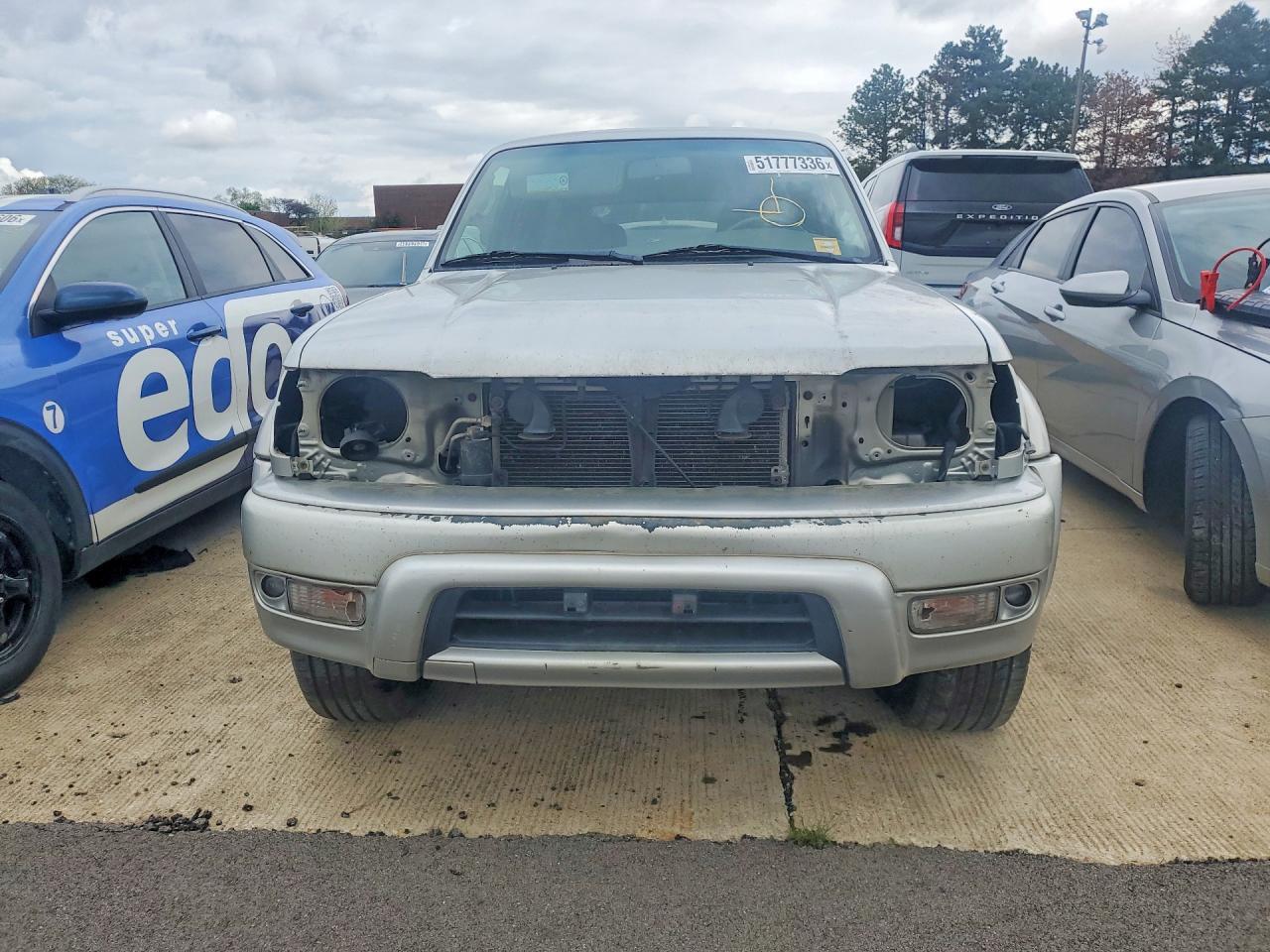 2002 Toyota 4Runner Limited - Image 5