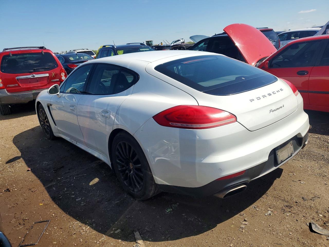 2014 Porsche Panamera 2 - Image 2