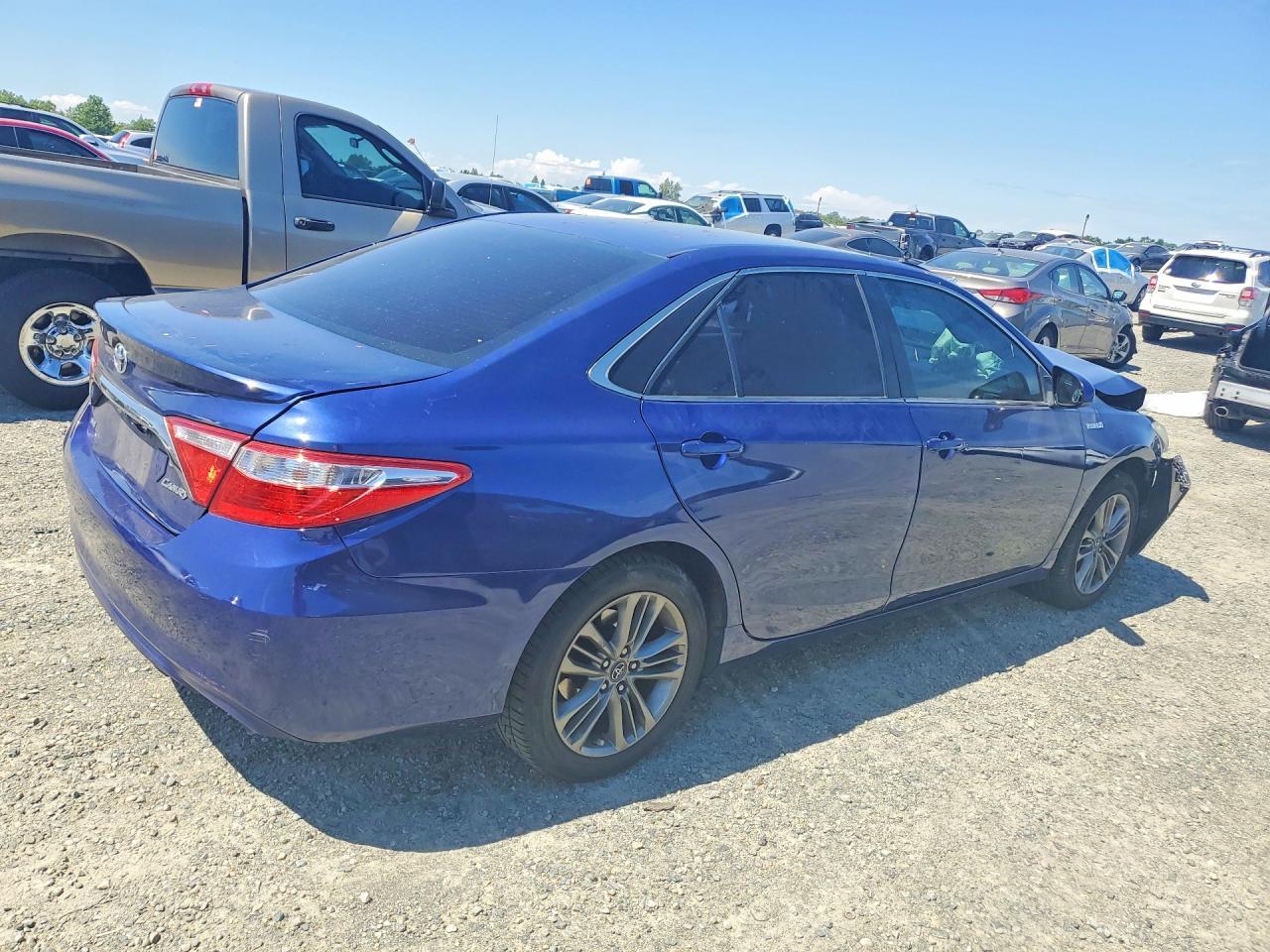 2016 Toyota Camry Hybrid Se - Фото 3