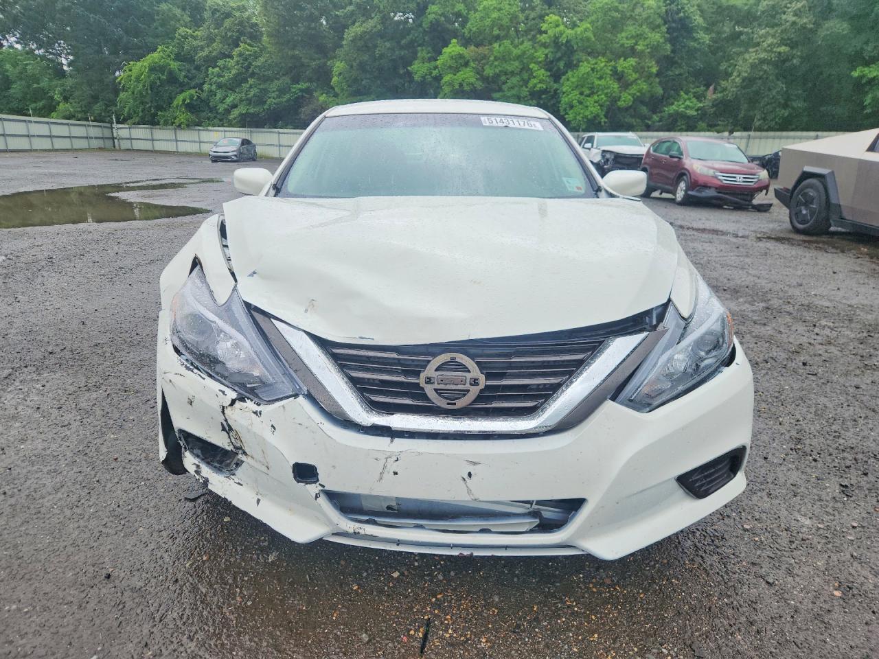 2016 Nissan Altima - Image 5