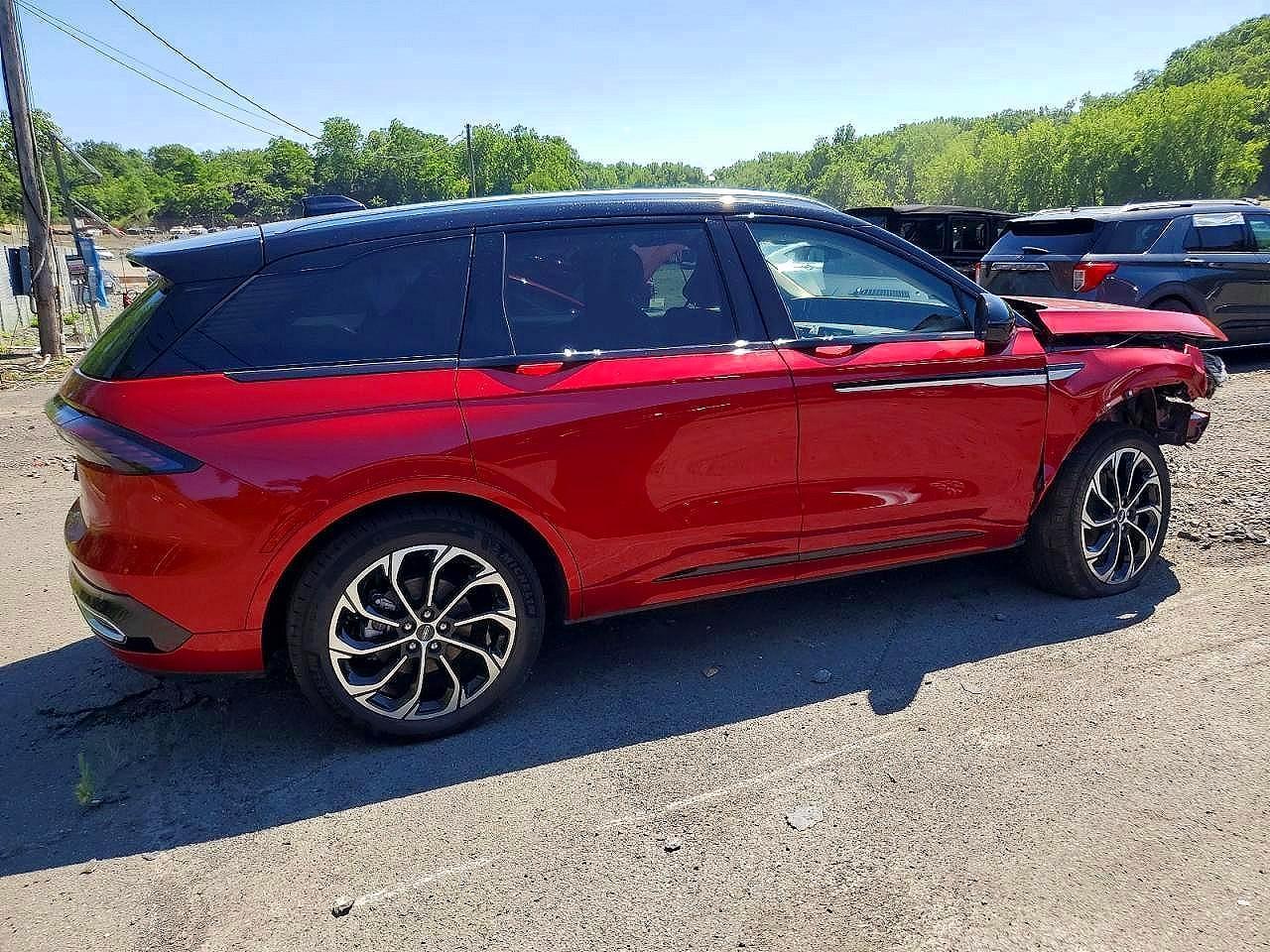 2025 Lincoln Nautilus Reserve - Фото 3