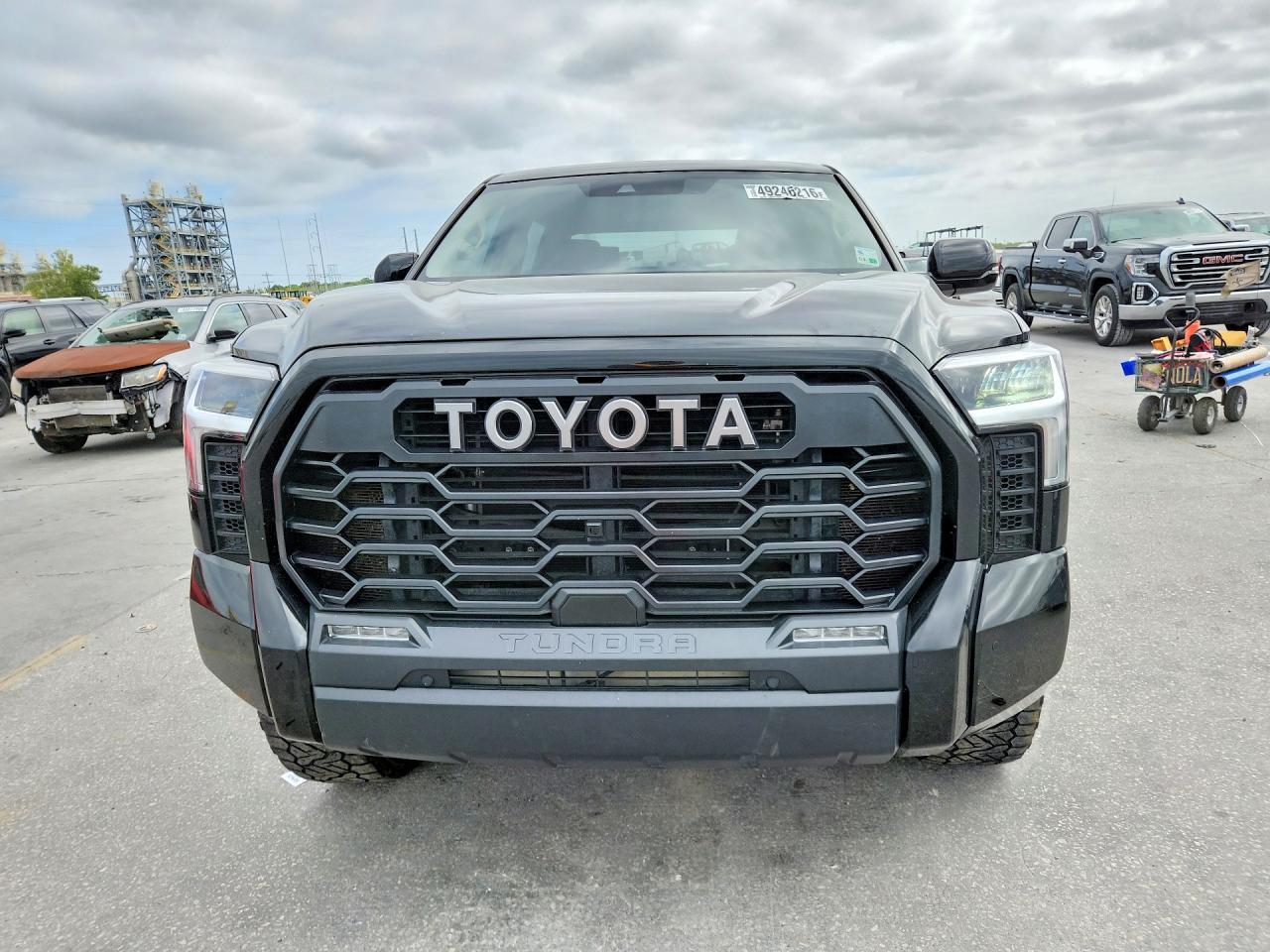 2022 Toyota Tundra Sr5 - Image 5