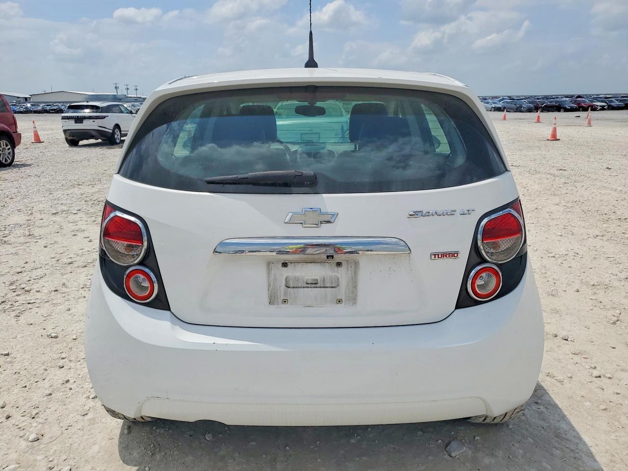 2014 Chevrolet Sonic Ltz - Image 6