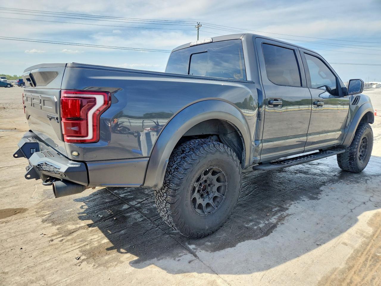 2018 Ford F150 Raptor - Фото 3