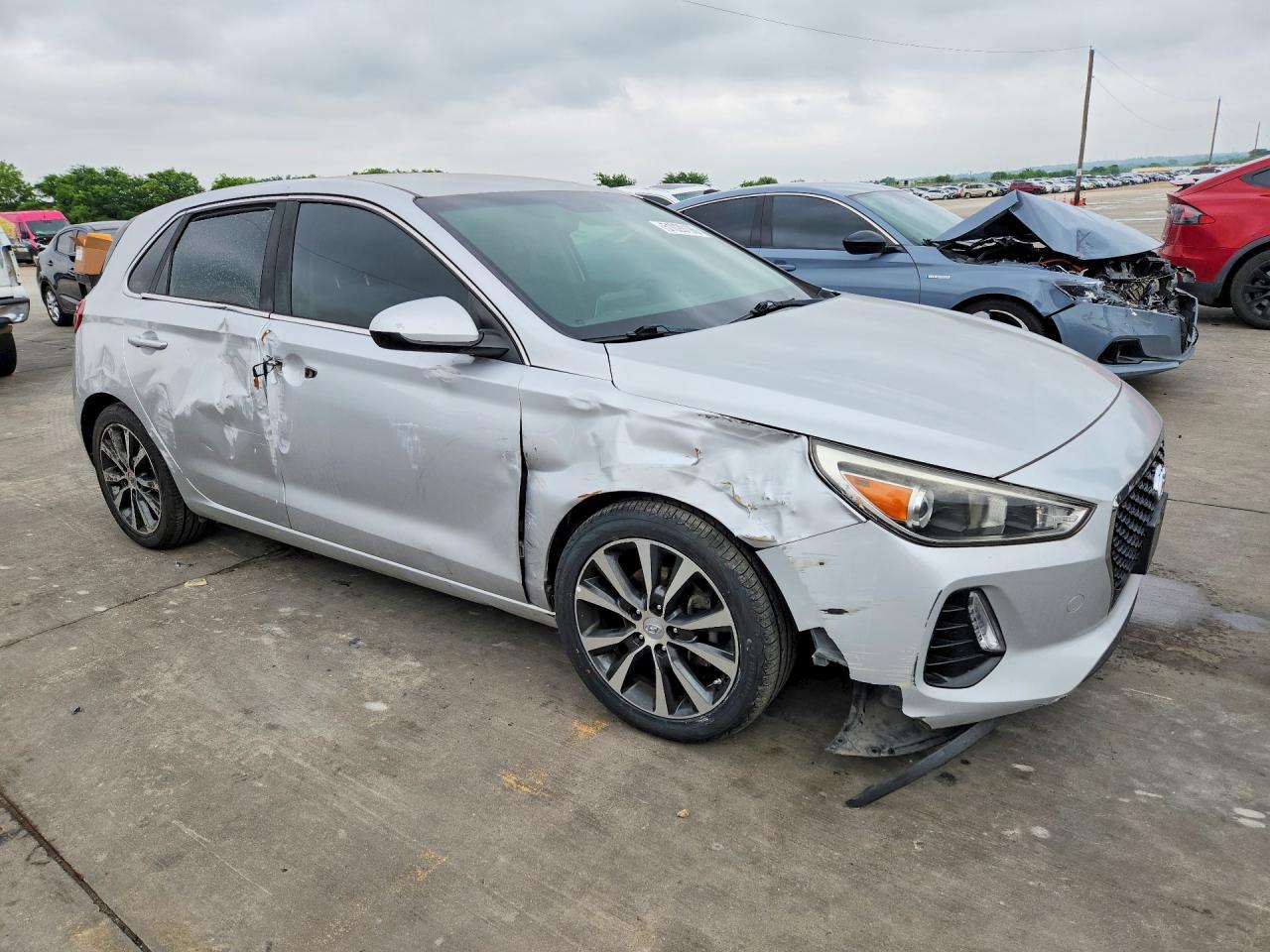 2018 Hyundai Elantra Gt Base - Фото 4