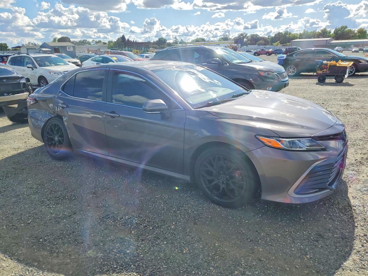 2023 Toyota Camry Le - Image 4