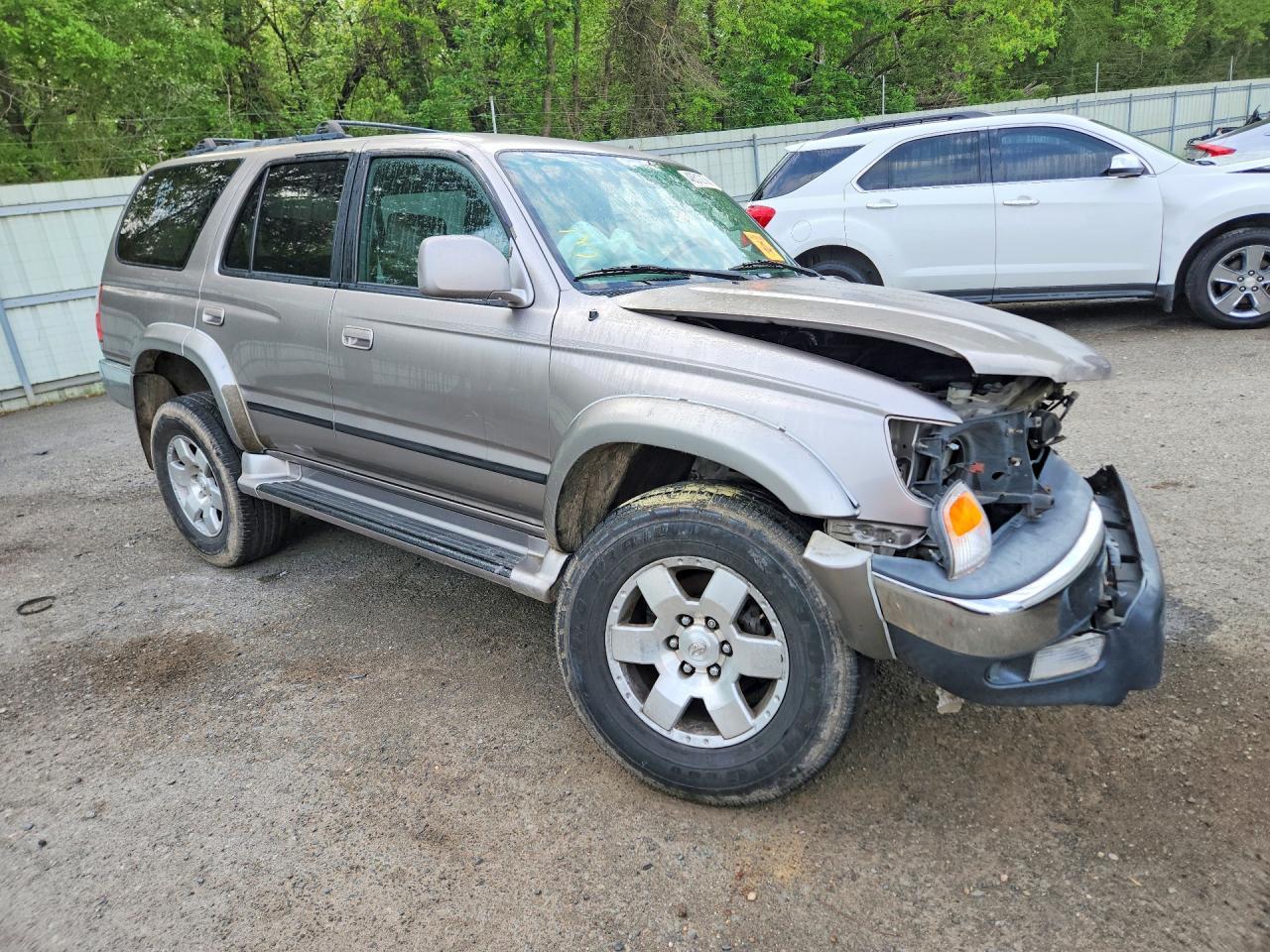 2001 Toyota 4Runner Sr5 - Image 4