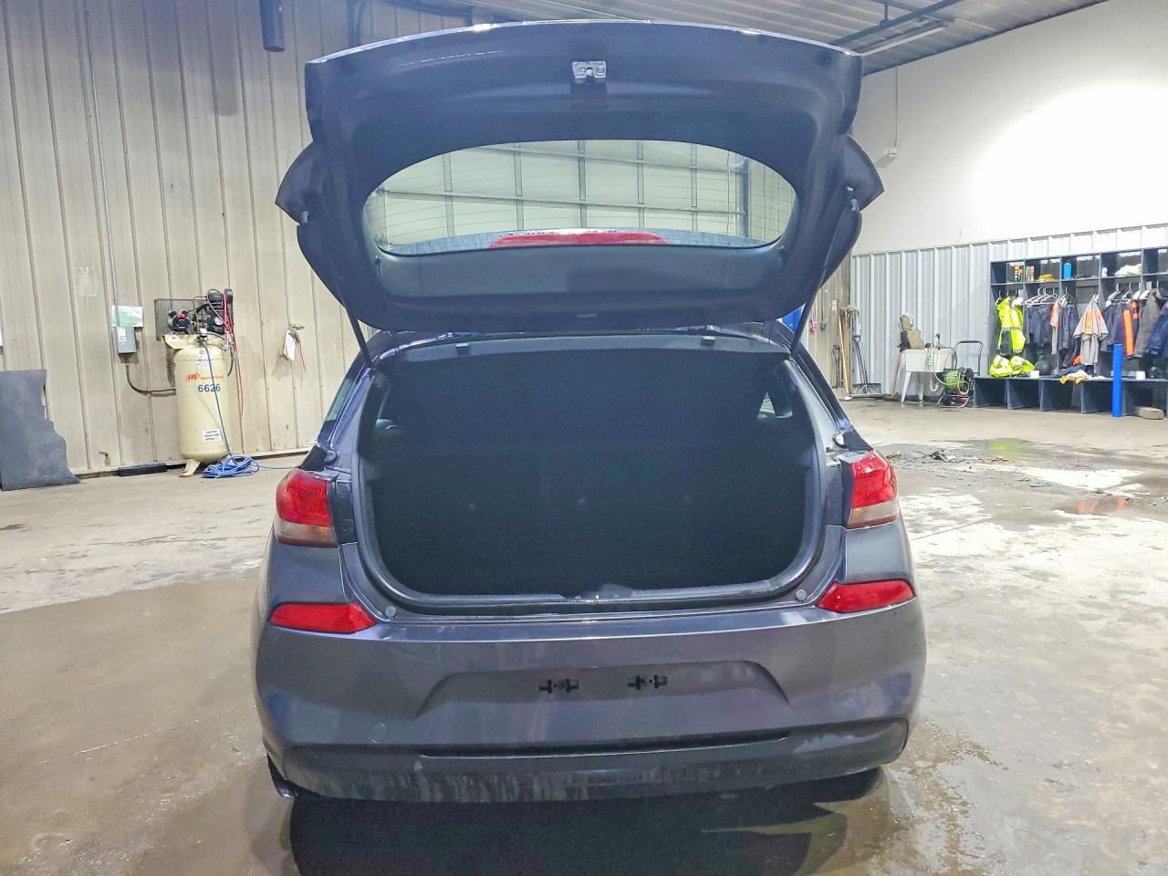 2019 Hyundai Elantra Gt Base - Фото 6