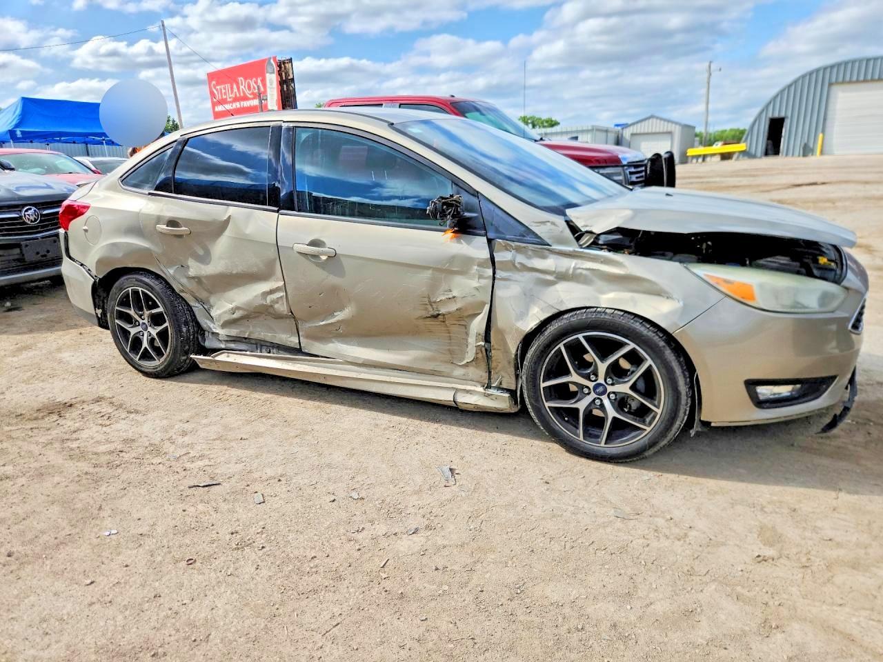 2015 Ford Focus Se - Image 4