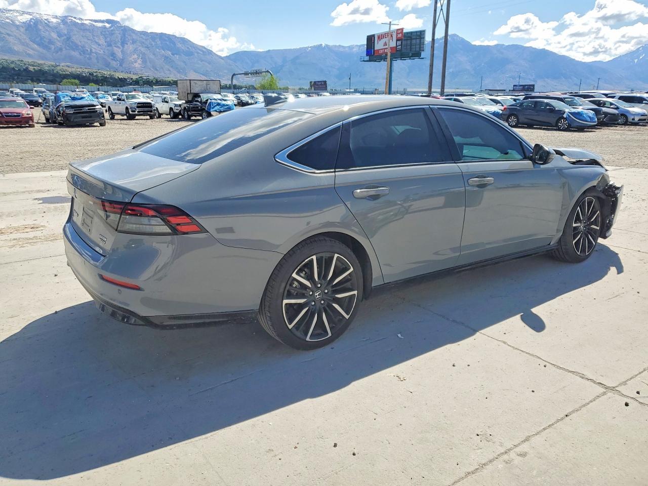 2025 Honda Accord Touring Hybrid - Фото 3