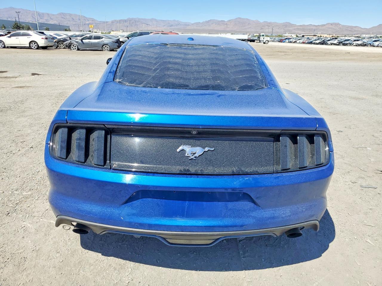 2017 Ford Mustang - Фото 6