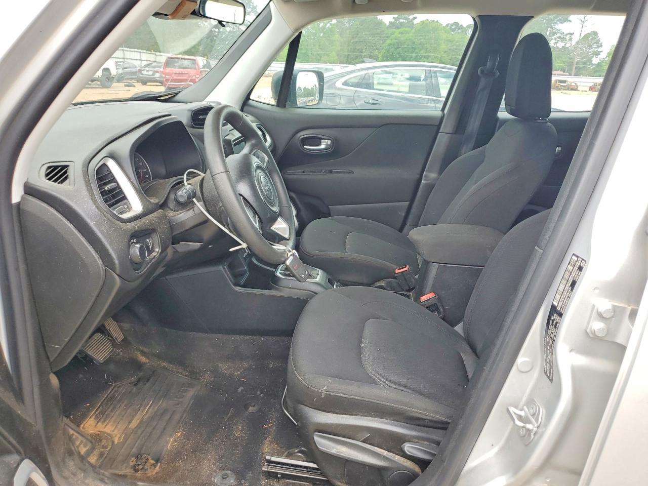 2019 Jeep Renegade - Фото 7