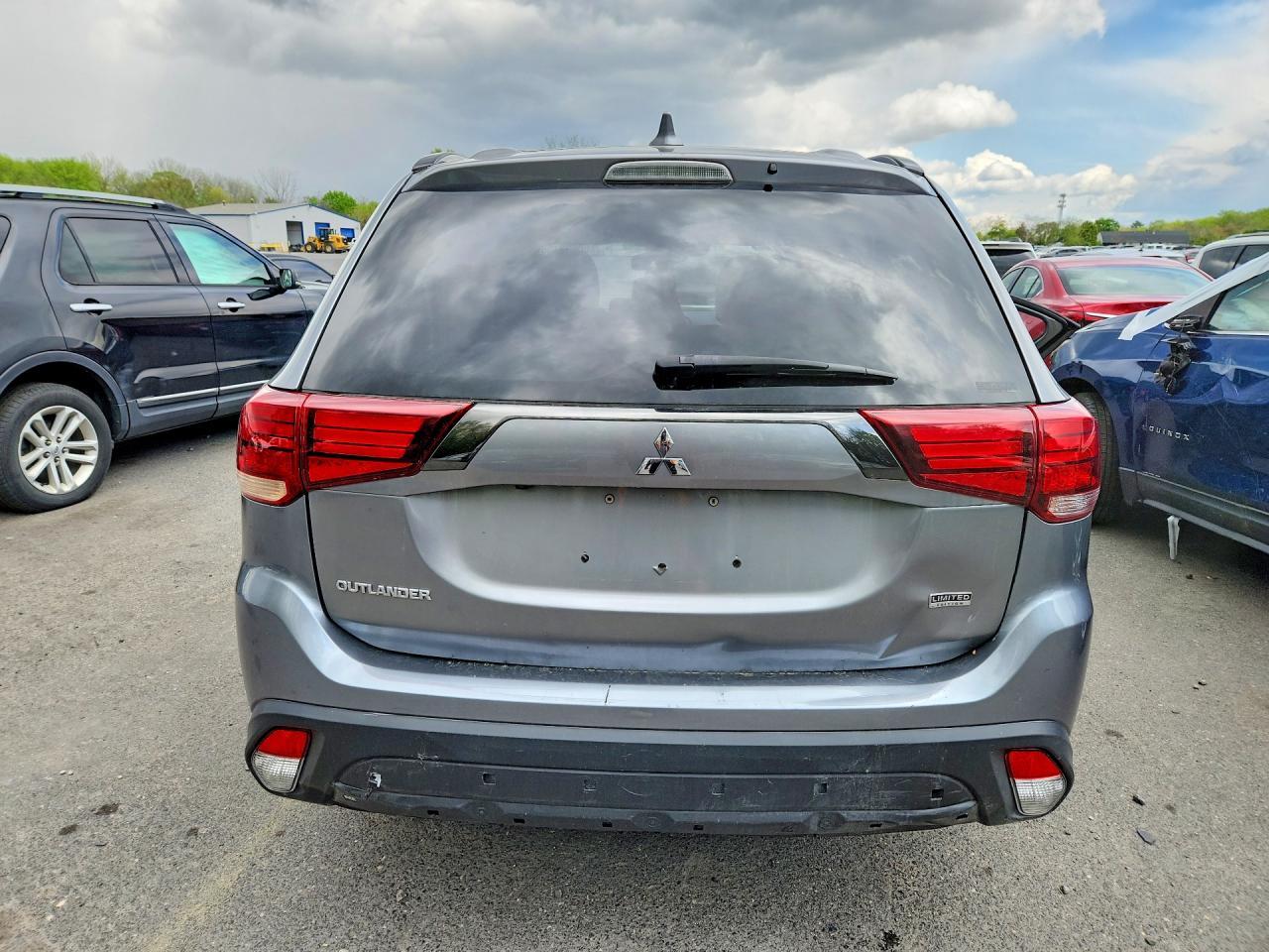 2020 Mitsubishi Outlander Se - Image 6