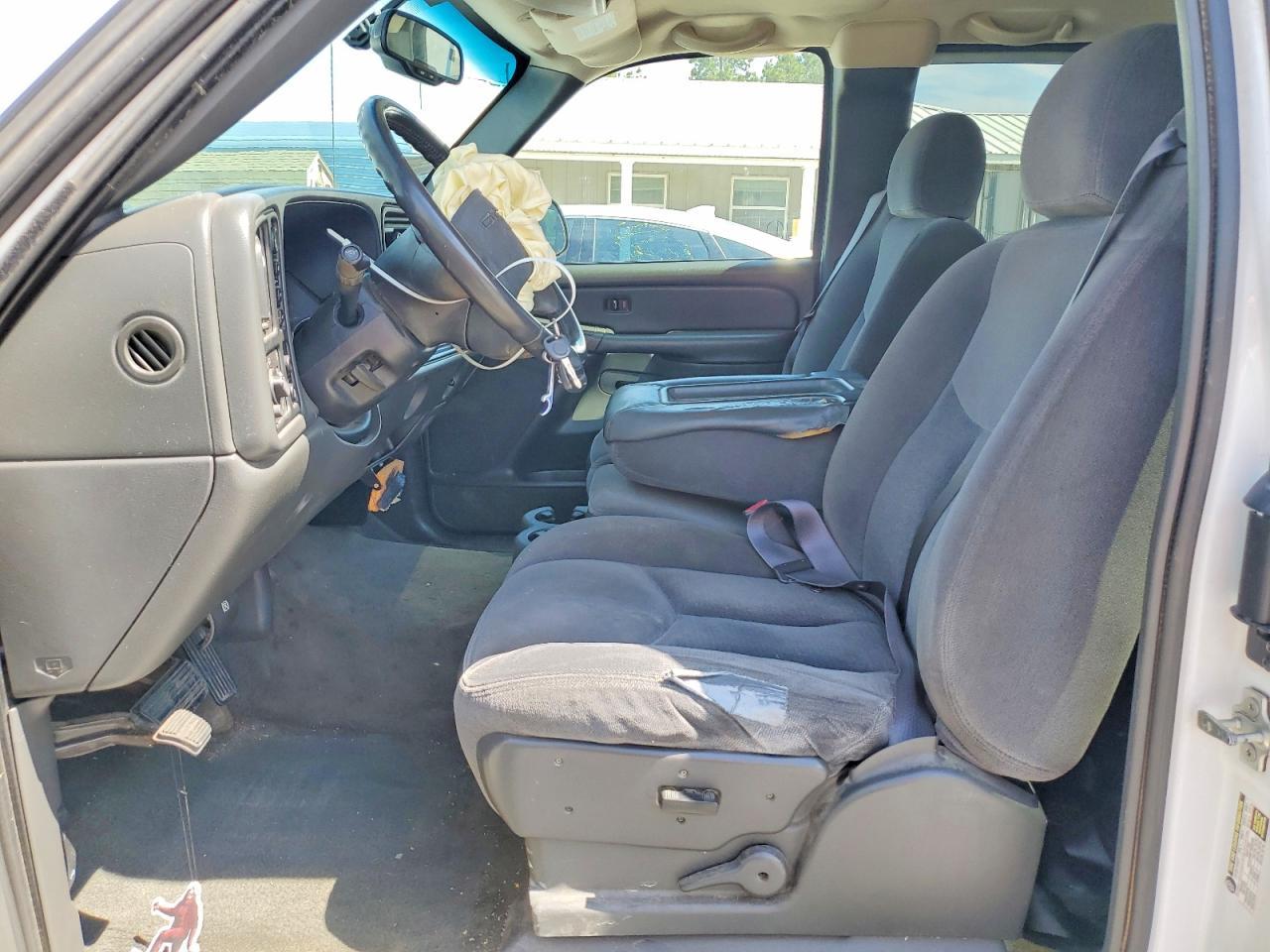 2004 GMC New Sierra K1500 - Фото 7