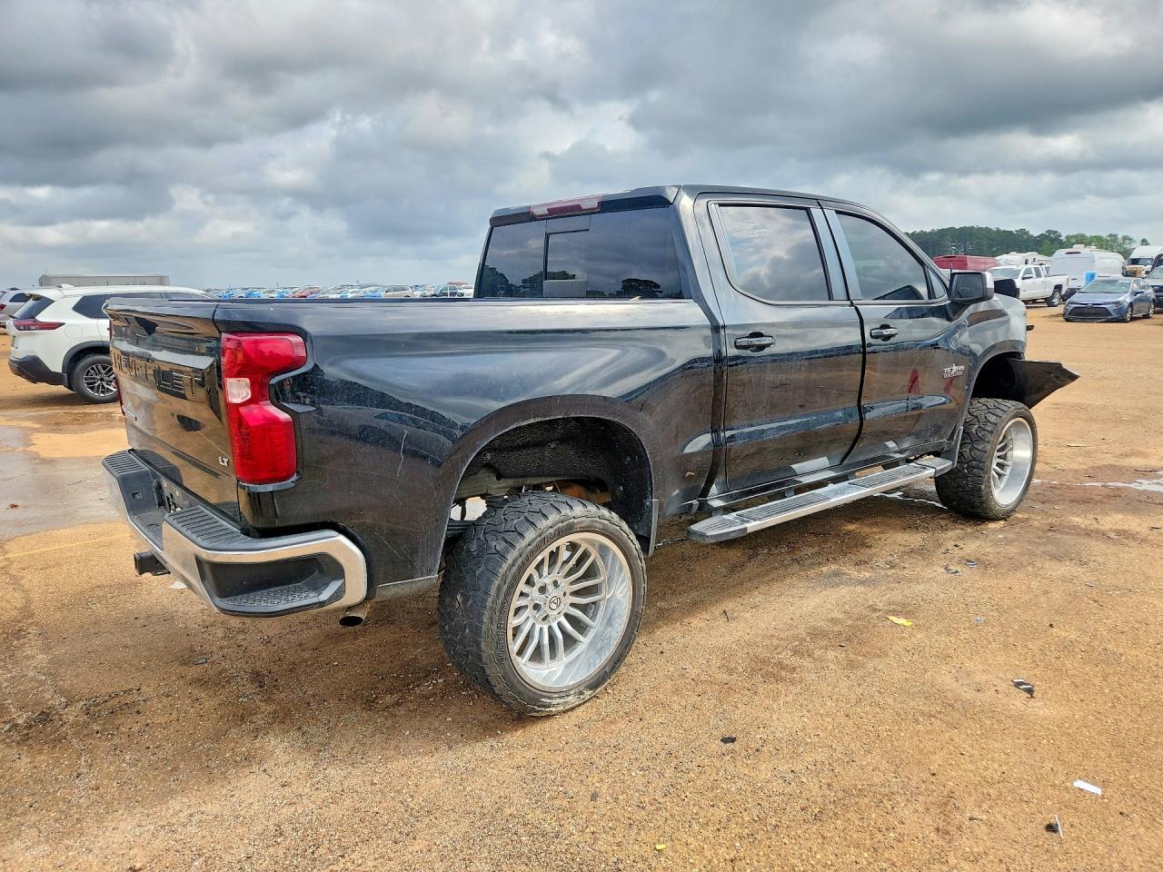 2020 Chevrolet Silverado C1500 Lt - Фото 3