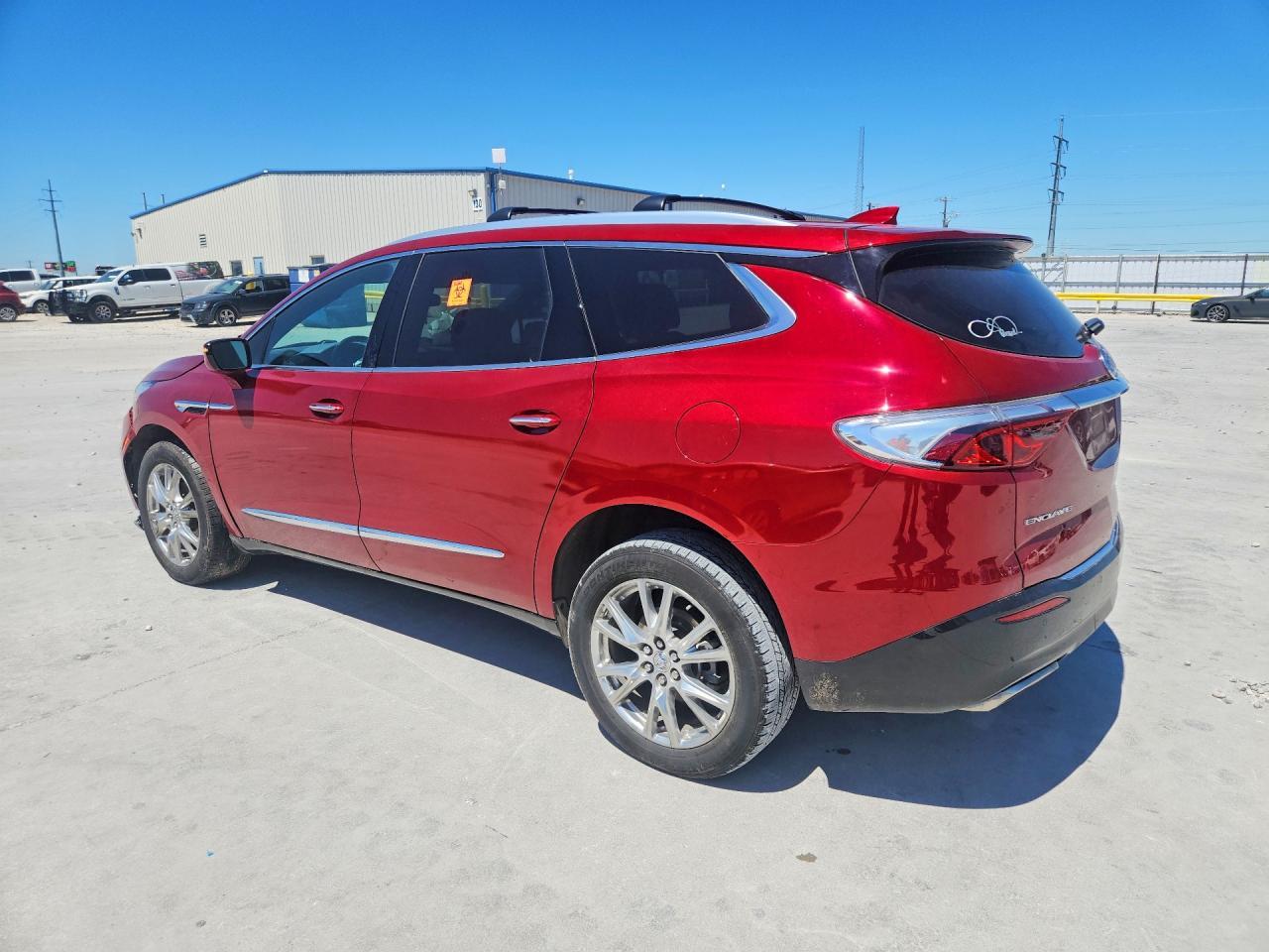 2023 Buick Enclave Essence - Фото 2