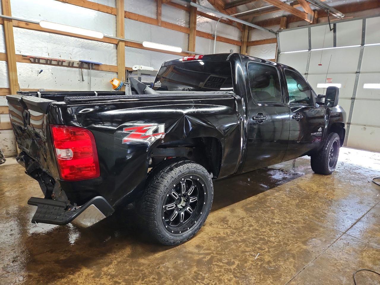 2011 Chevrolet Silverado K1500 Lt - Image 3