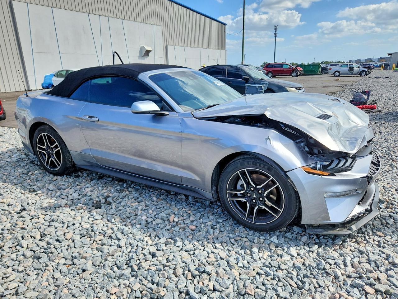 2023 Ford Mustang - Фото 4