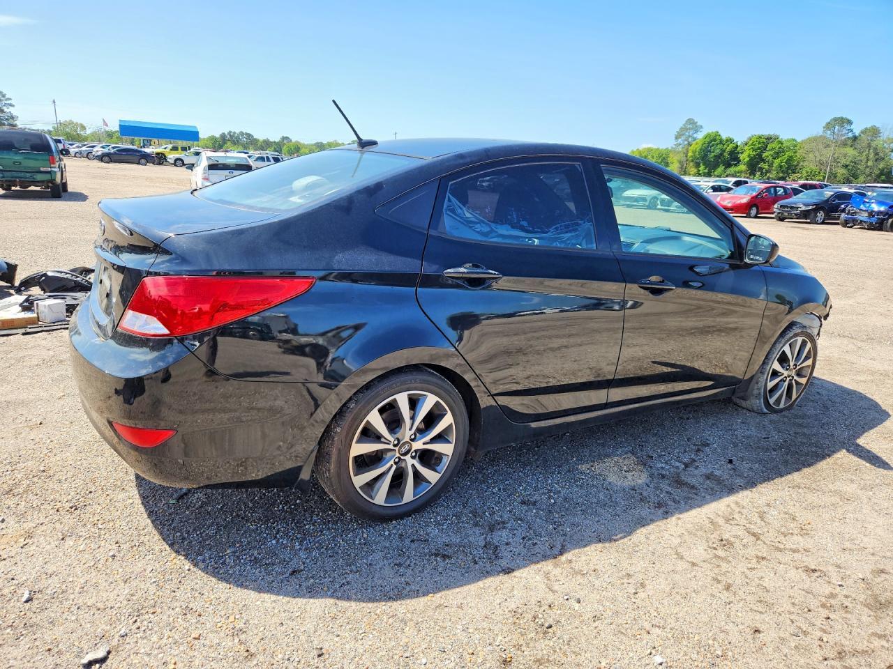 2017 Hyundai Accent Value Edition - Фото 3
