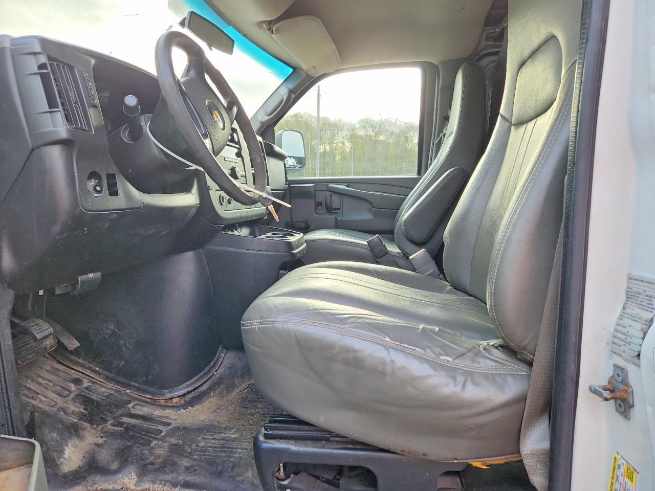 2013 Chevrolet Express G2500 - Фото 7