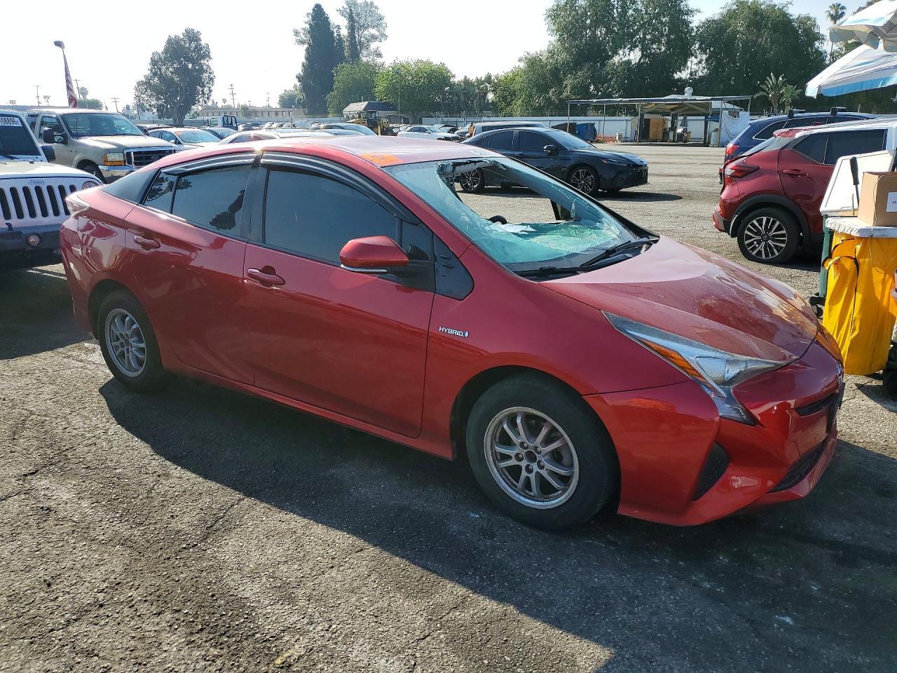 2016 Toyota Prius Two Eco - Фото 4