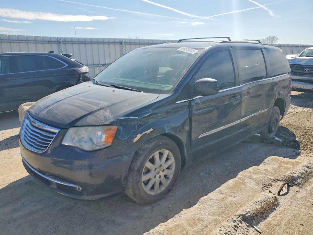 2013 Chrysler Town & Country Touring