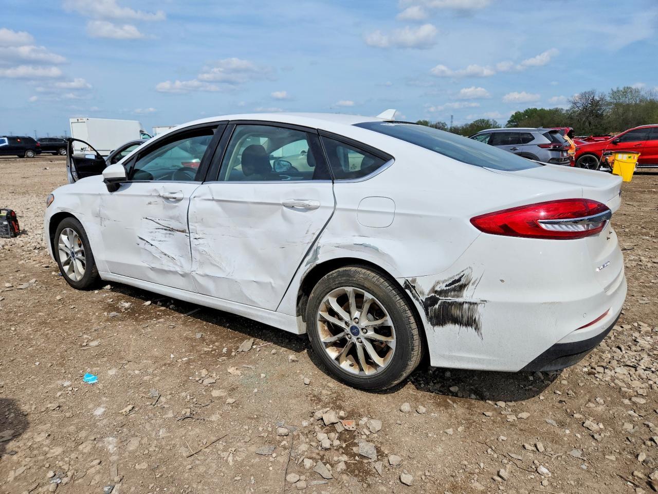 2020 Ford Fusion Se - Фото 2
