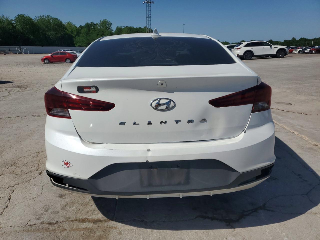 2020 Hyundai Elantra Sel - Фото 6