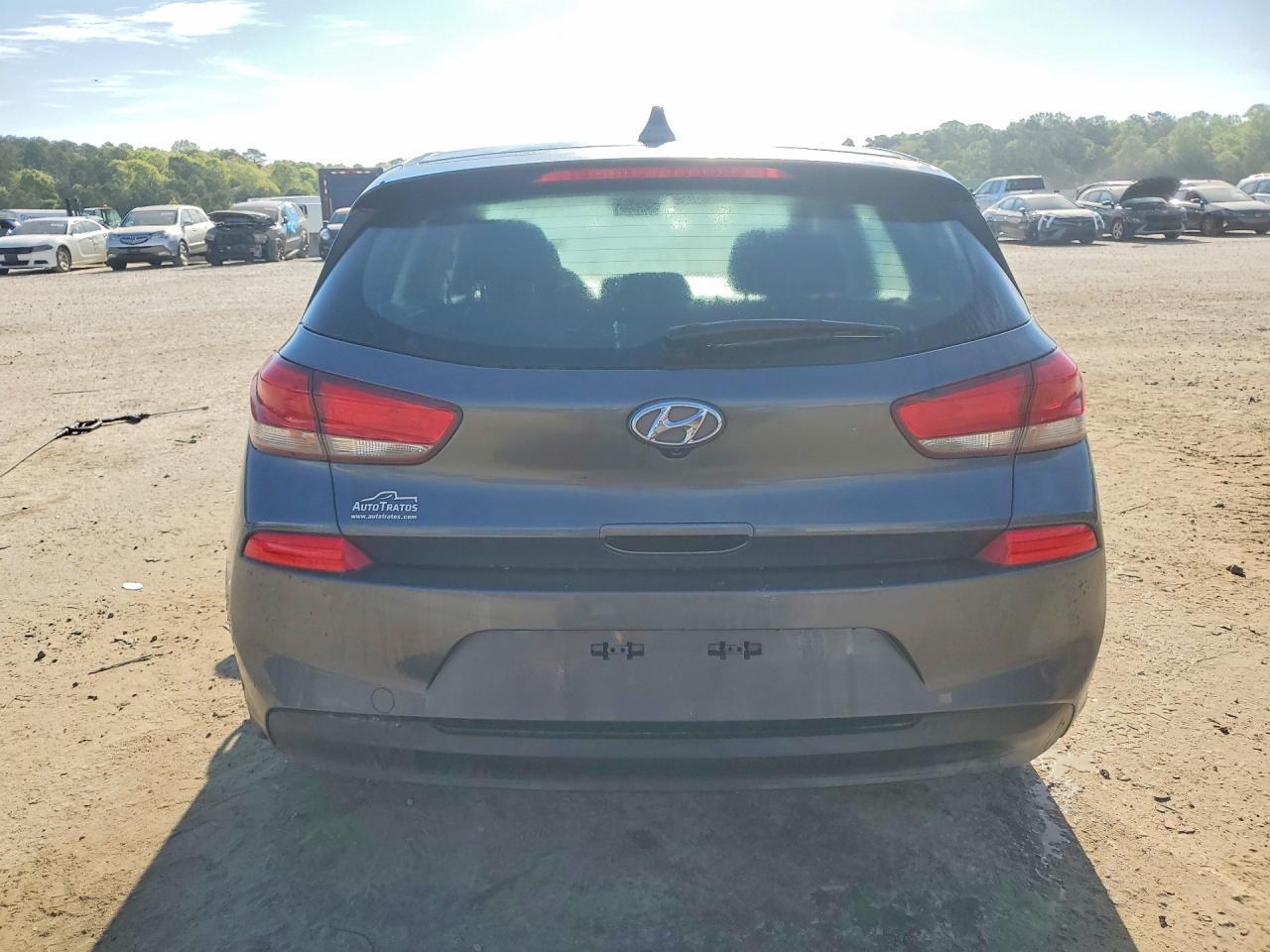 2019 Hyundai Elantra Gt Base - Фото 6