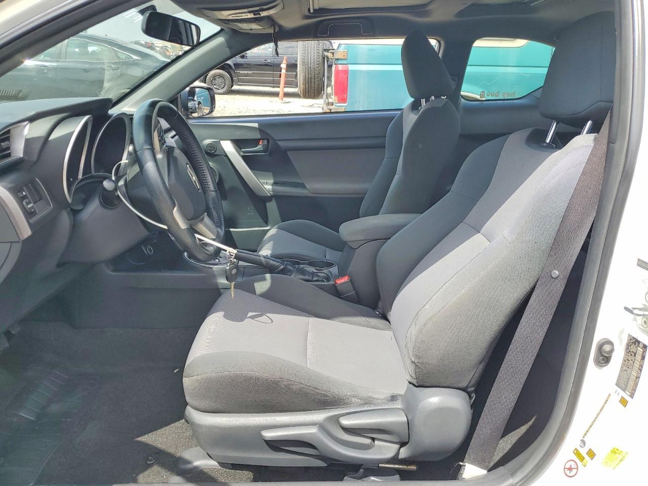 2014 Scion Tc Base - Image 7